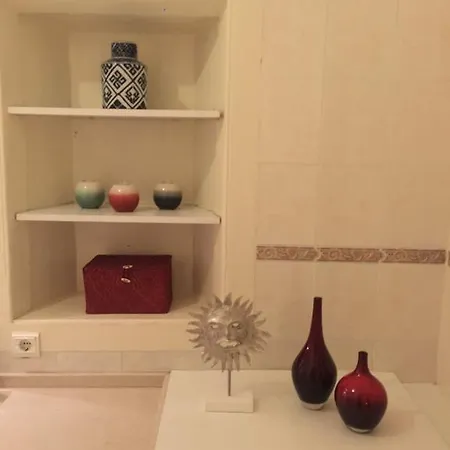 Rosa! Bairro Alto Concept 公寓
